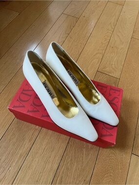 Escada Vintage White Pointed-Toe Pumps
